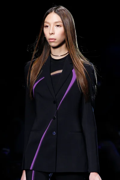 Look 24